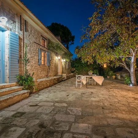 Bratis Holiday Home Kallithea  Exterior photo